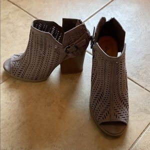Qupid open toe booties